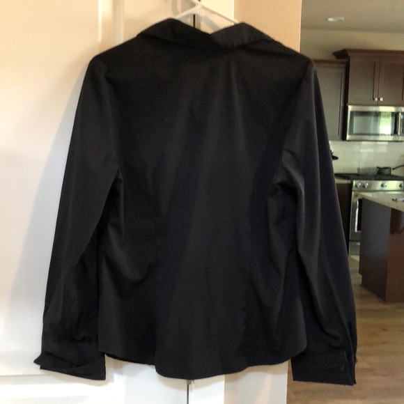 Stretch button down top - Picture 5 of 7